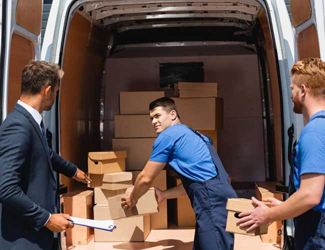 International Courier Service in Sewri