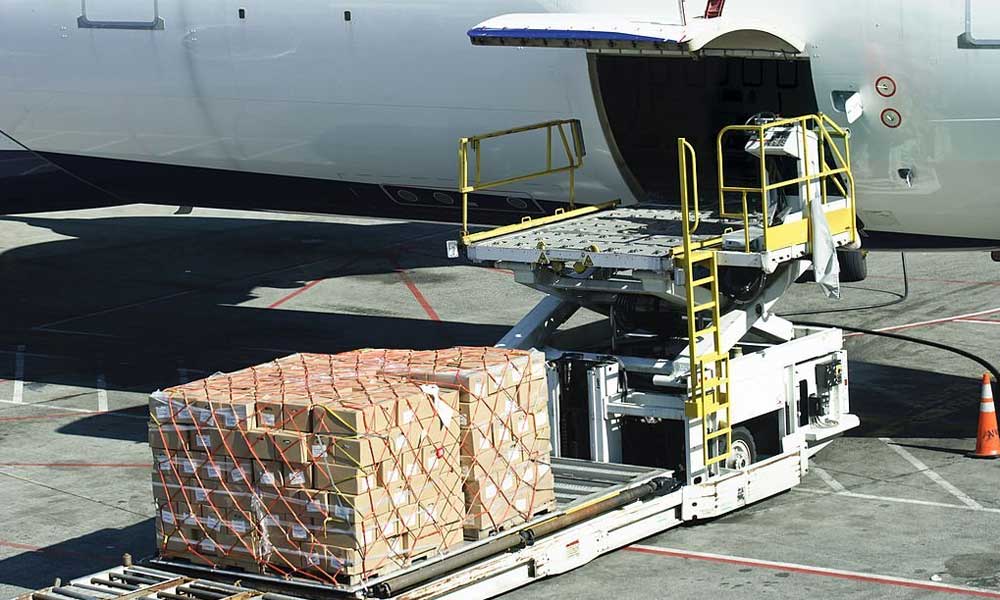 Few Tips When Choosing International Air Cargo Service Company in Mumbai